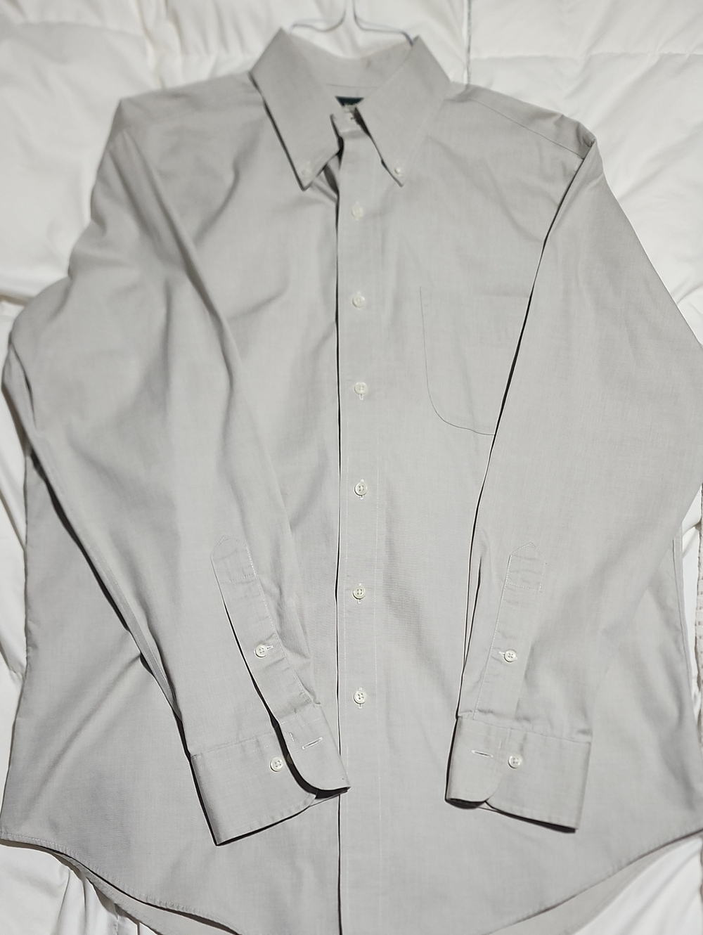 Ralph Lauren Men's Classic Light Gray Button-Down Dress Shirt